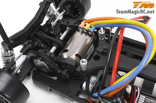Радиоуправляемая машина для дрифта Team Magic E4D BMW 320 Spec. 4WD RTR масштаб 1:10 2.4G — TM-503012-320 — изображение 4