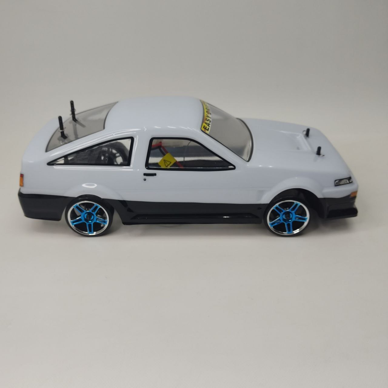 Радиоуправляемый автомобиль для дрифта HSP Flying Fish 1 масштаб 1:10 4WD 2.4G — 94123-12303 — изображение 4